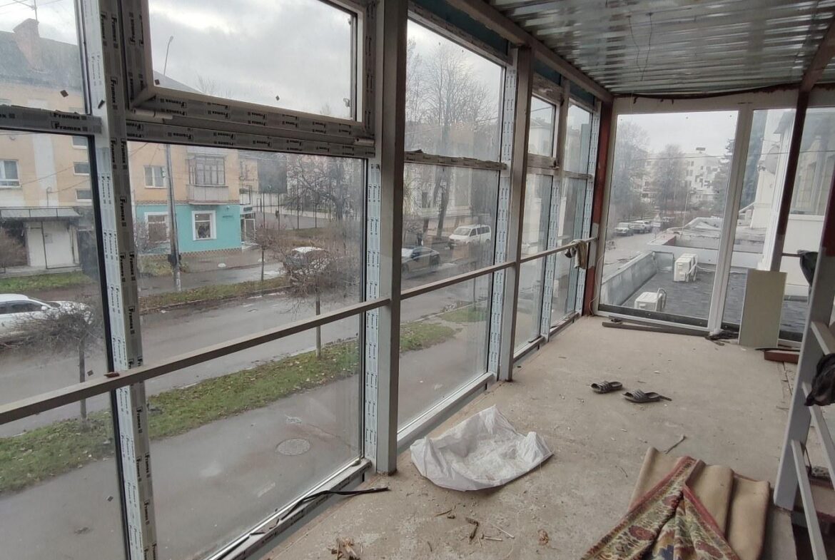 Оренда приміщення 180 кв. м. у центрі Житомира район перехрестя Н. Сотні/Лятошинського