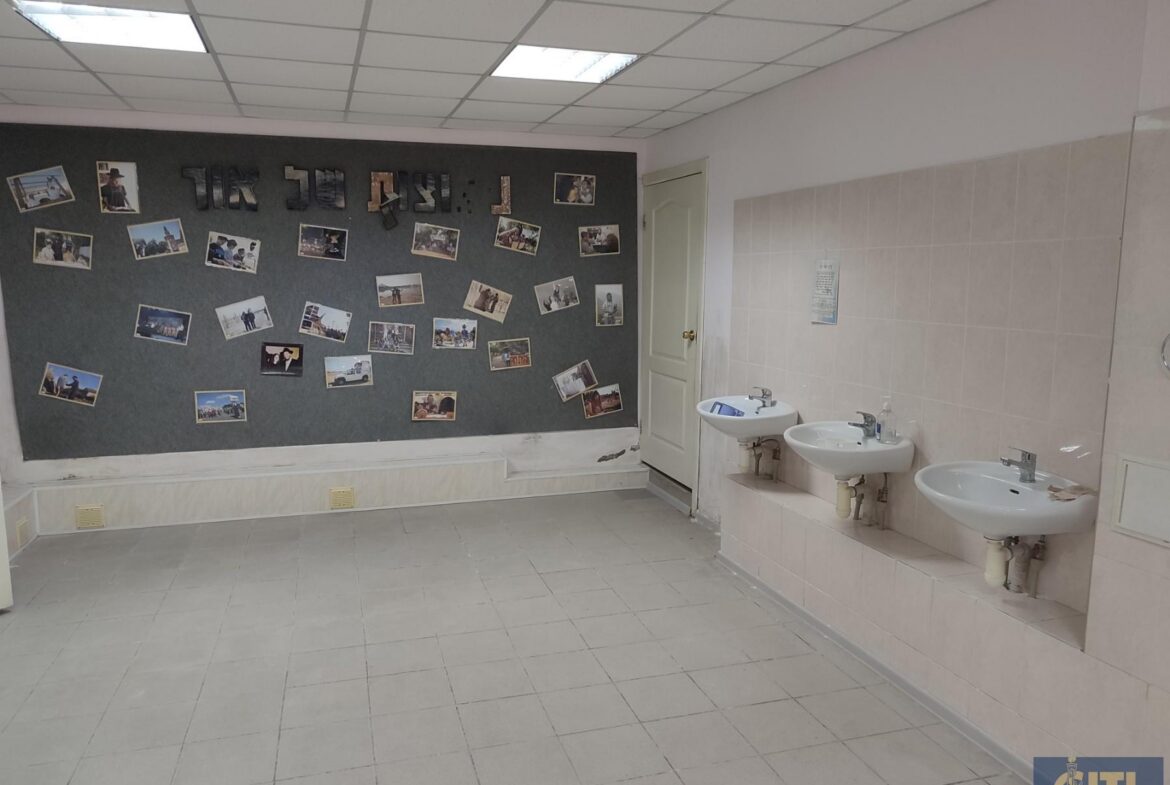 Продається приміщення 800 кв.м. у центрі Житомира, район майдану Короленка