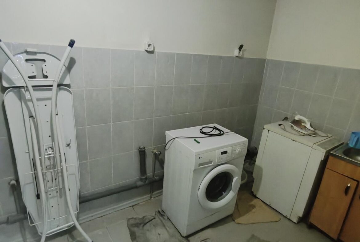 Продається приміщення 800 кв.м. у центрі Житомира, район майдану Короленка