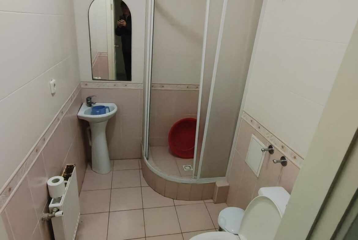 Продається приміщення 800 кв.м. у центрі Житомира, район майдану Короленка