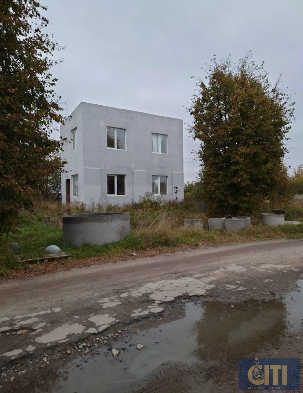 Продаються виробничо-складські приміщення (база, цехи),Глибочиця