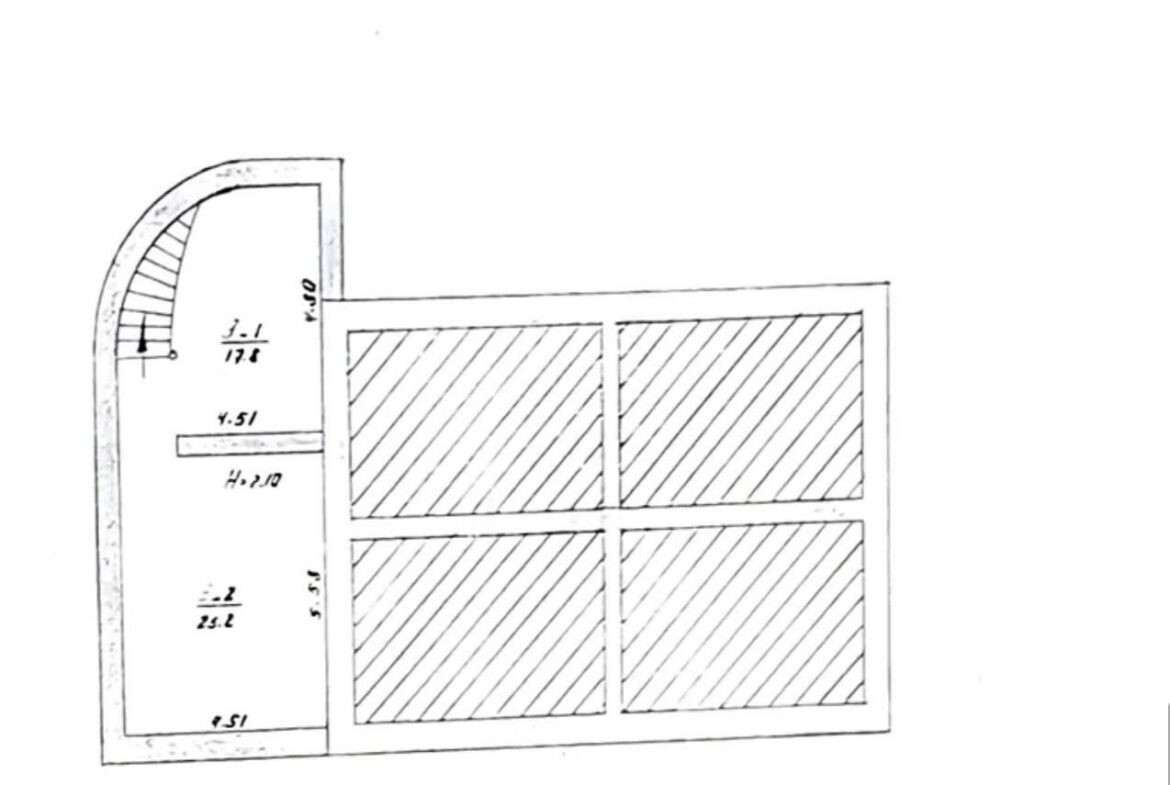 Оренда комерційного приміщення на вулиці Бориса Тена, 300 м²