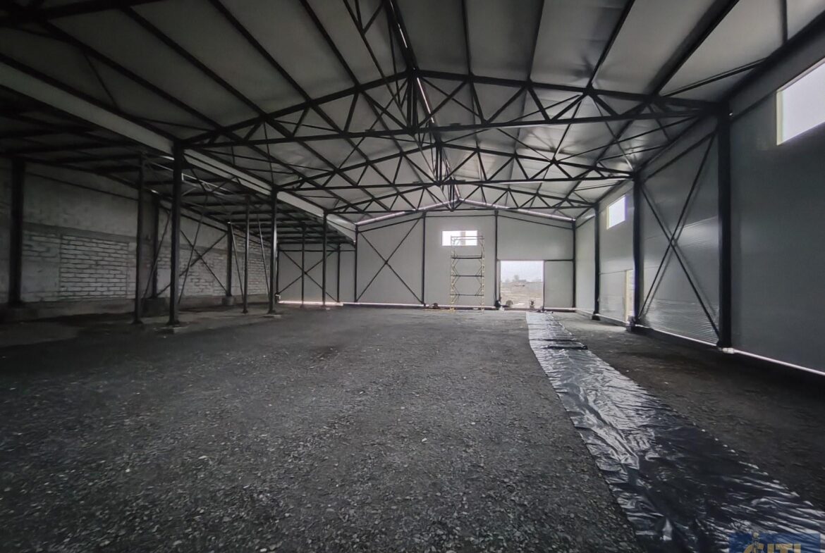 Оренда складського приміщення 720 кв. м. з рампою