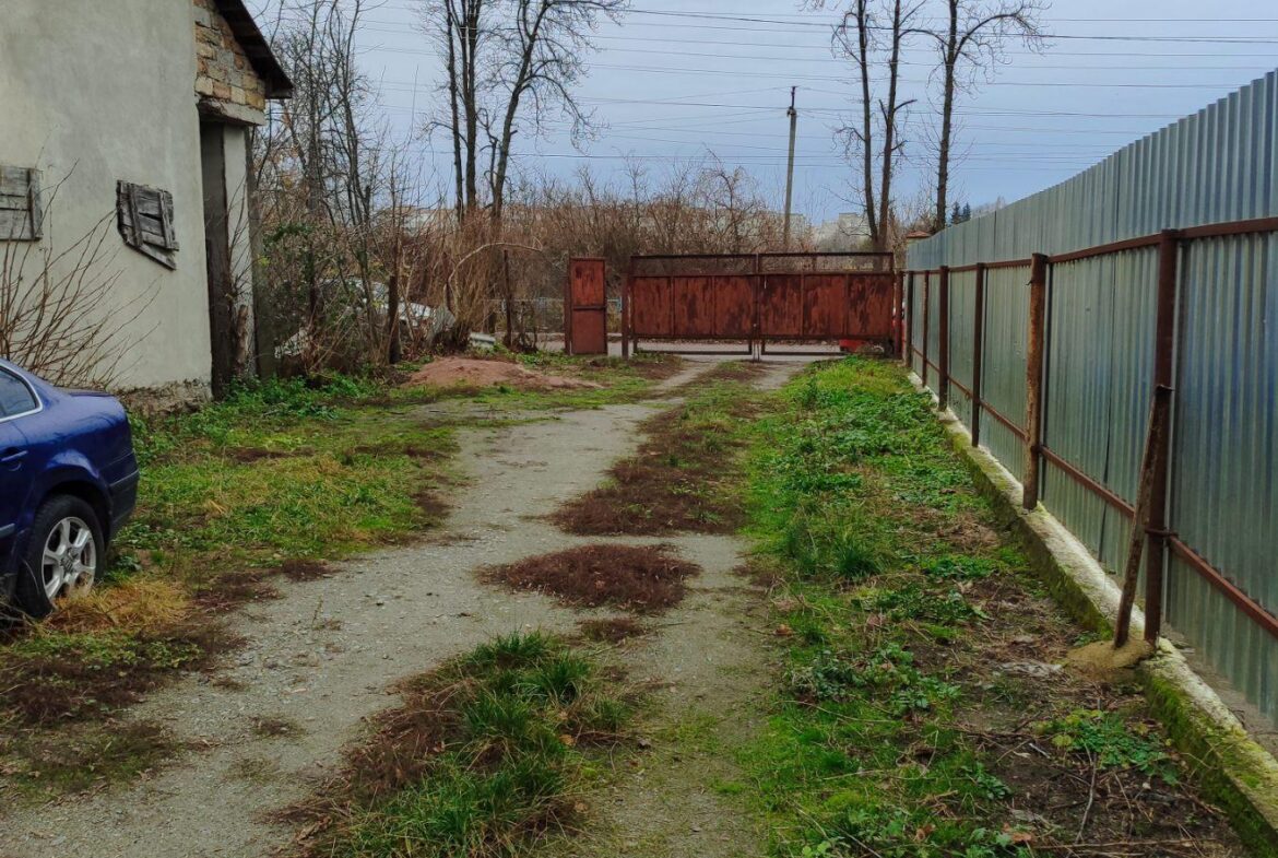 Продаж приміщення 227 кв. м. район Богунії за панчішною фабрикою.