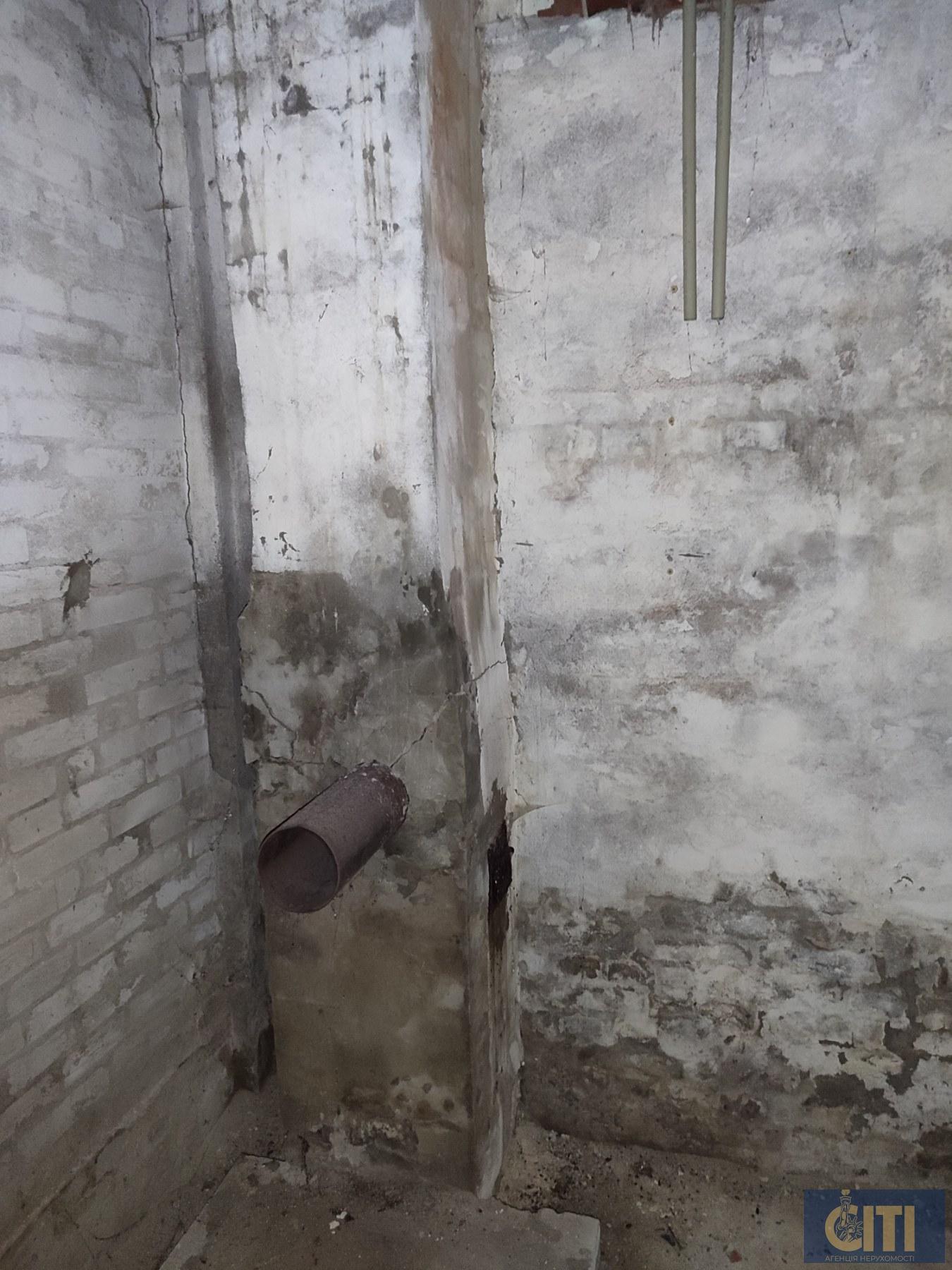 Продаж приміщення 227 кв. м. район Богунії за панчішною фабрикою.