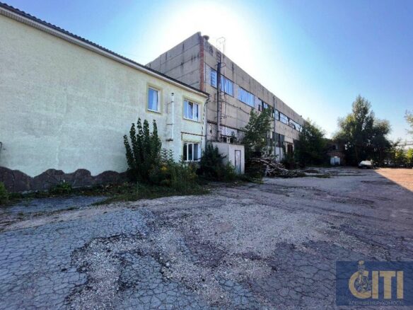 Виробнича база в Житомирі, 2353 кв.м
