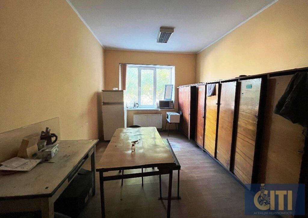 Виробнича база в Житомирі, 2353 кв.м