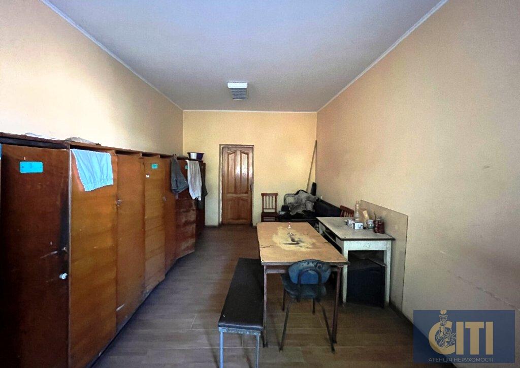 Виробнича база в Житомирі, 2353 кв.м