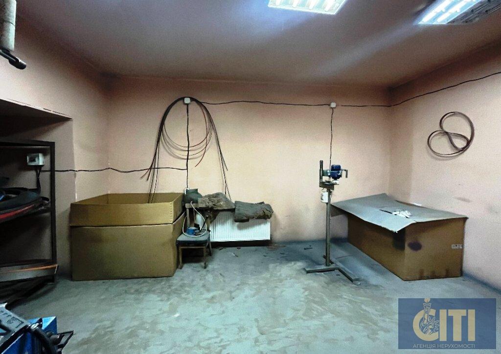 Виробнича база в Житомирі, 2353 кв.м