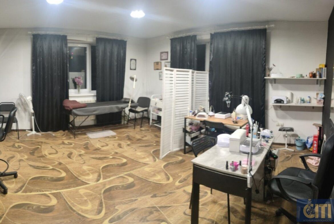 Здається в оренду кімната 25 м² під б’юті-сферу в центрі міста, вул. Перемоги