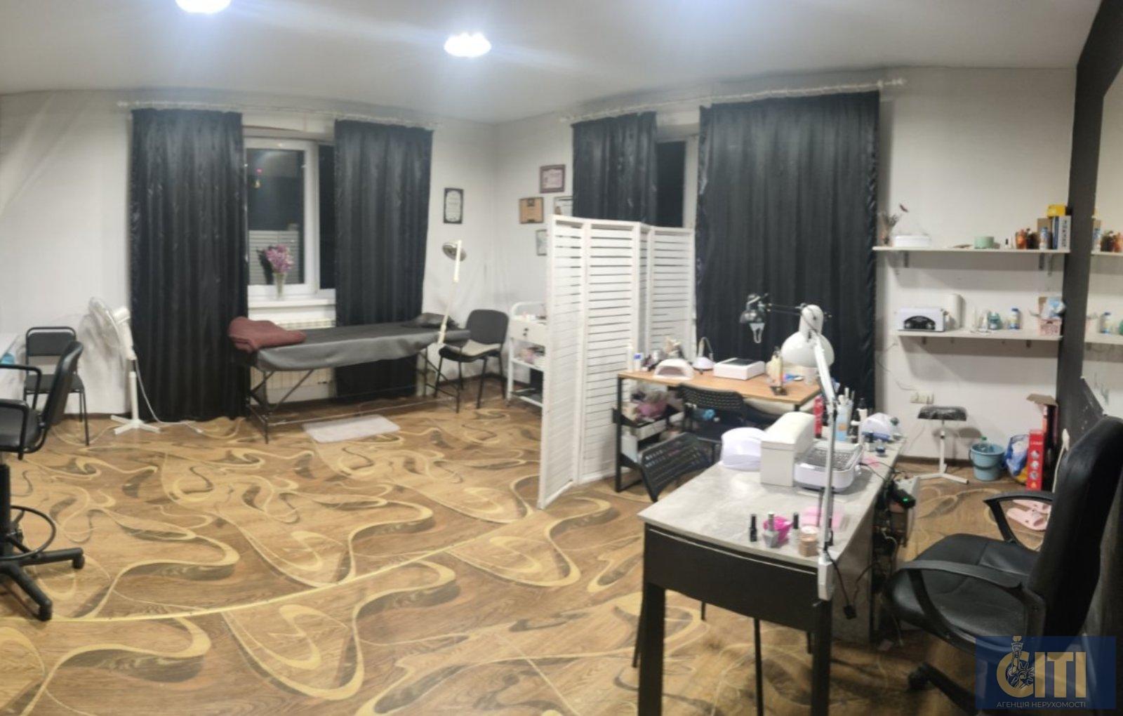 Здається в оренду кімната 25 м² під б’юті-сферу в центрі міста, вул. Перемоги