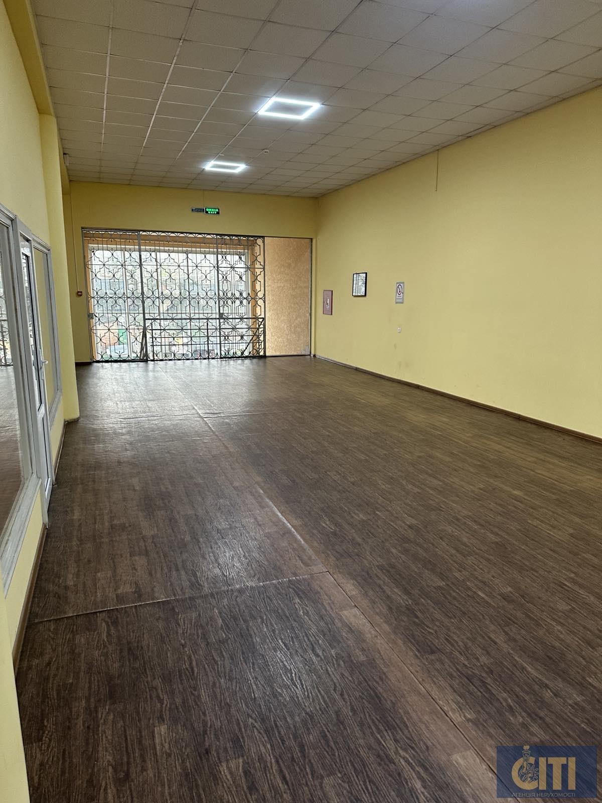 Здається в оренду комерційне приміщення в будівлі центрального автовокзалу, 2 поверх