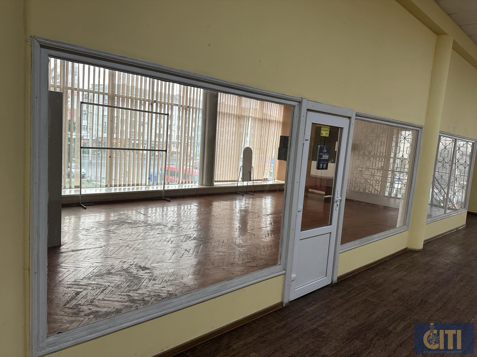 Здається в оренду комерційне приміщення в будівлі центрального автовокзалу, 2 поверх