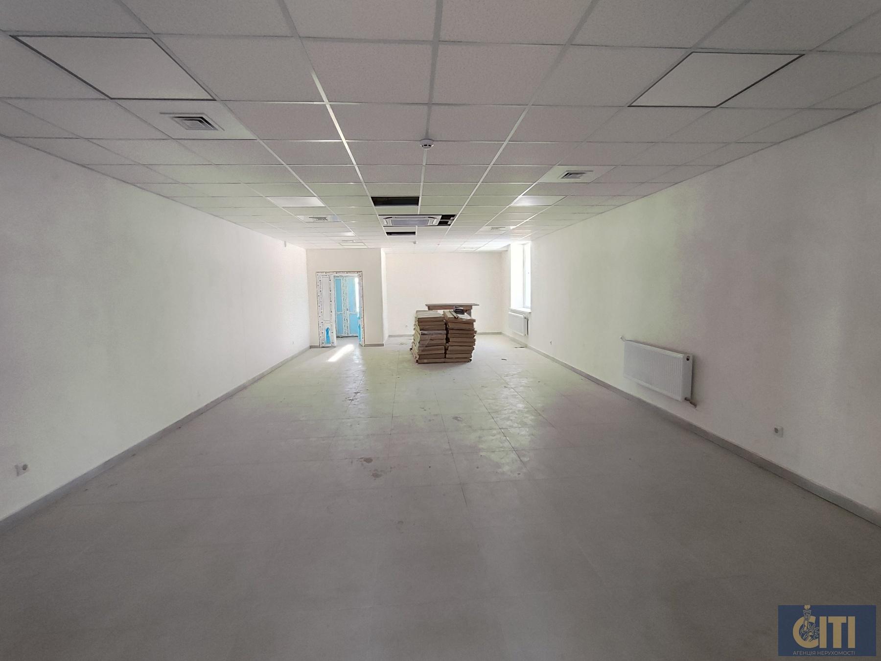 Оренда нежитлового приміщення 670 м², район Корбутівки