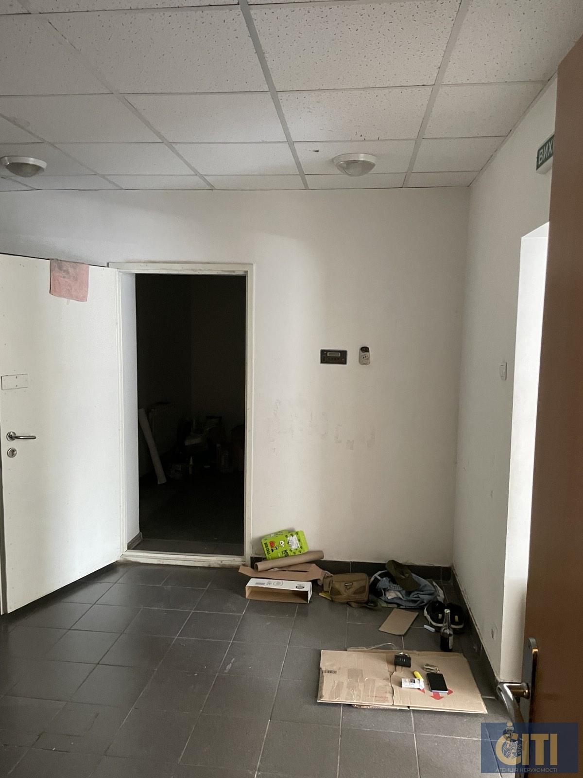 Оренда нежитлового приміщення в центрі загальною площею 155 кв.м. по вулиці Київській, район ЦУМу