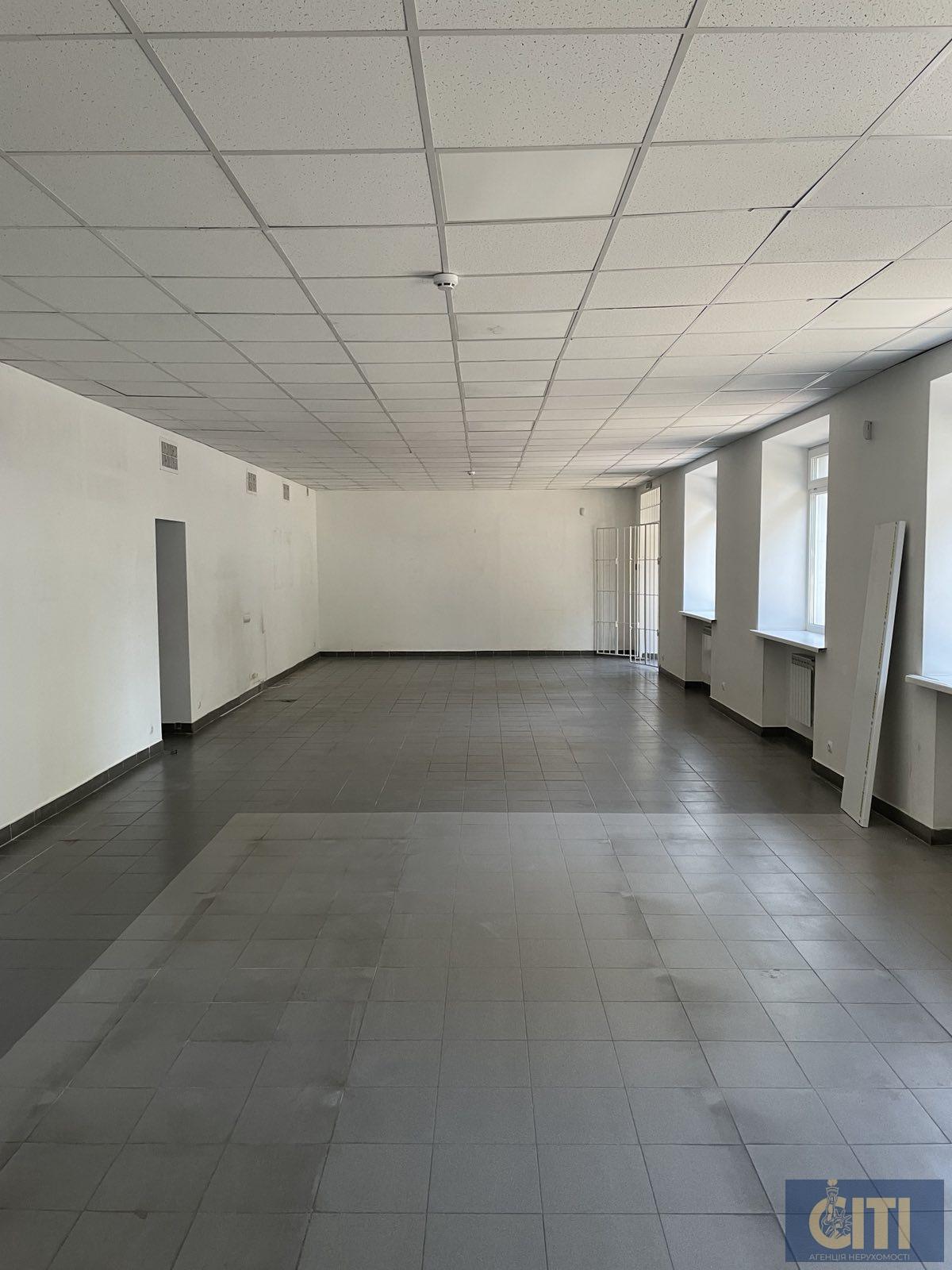 Оренда нежитлового приміщення в центрі загальною площею 155 кв.м. по вулиці Київській, район ЦУМу