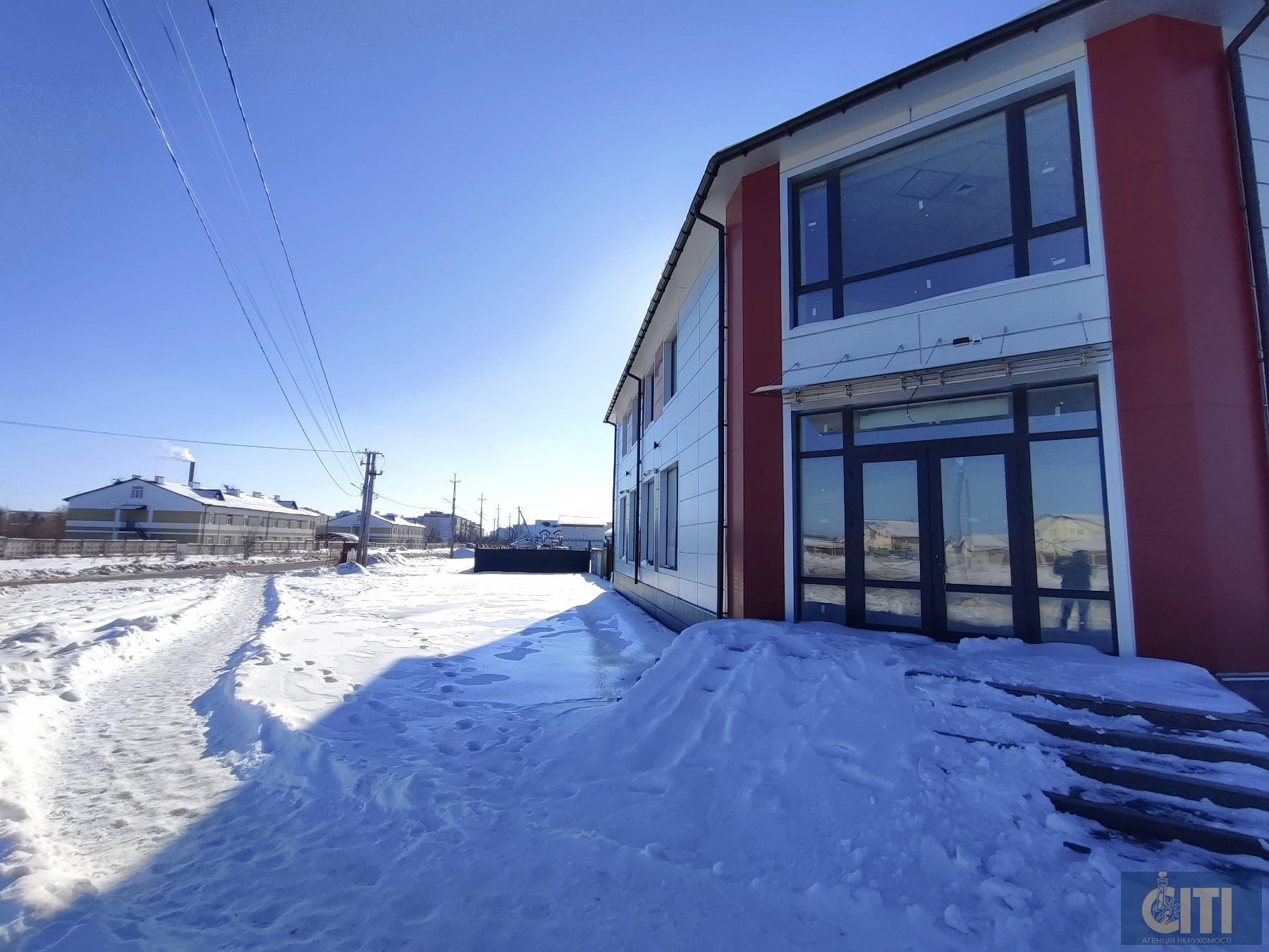 Оренда нежитлового приміщення 670 м², район Корбутівки