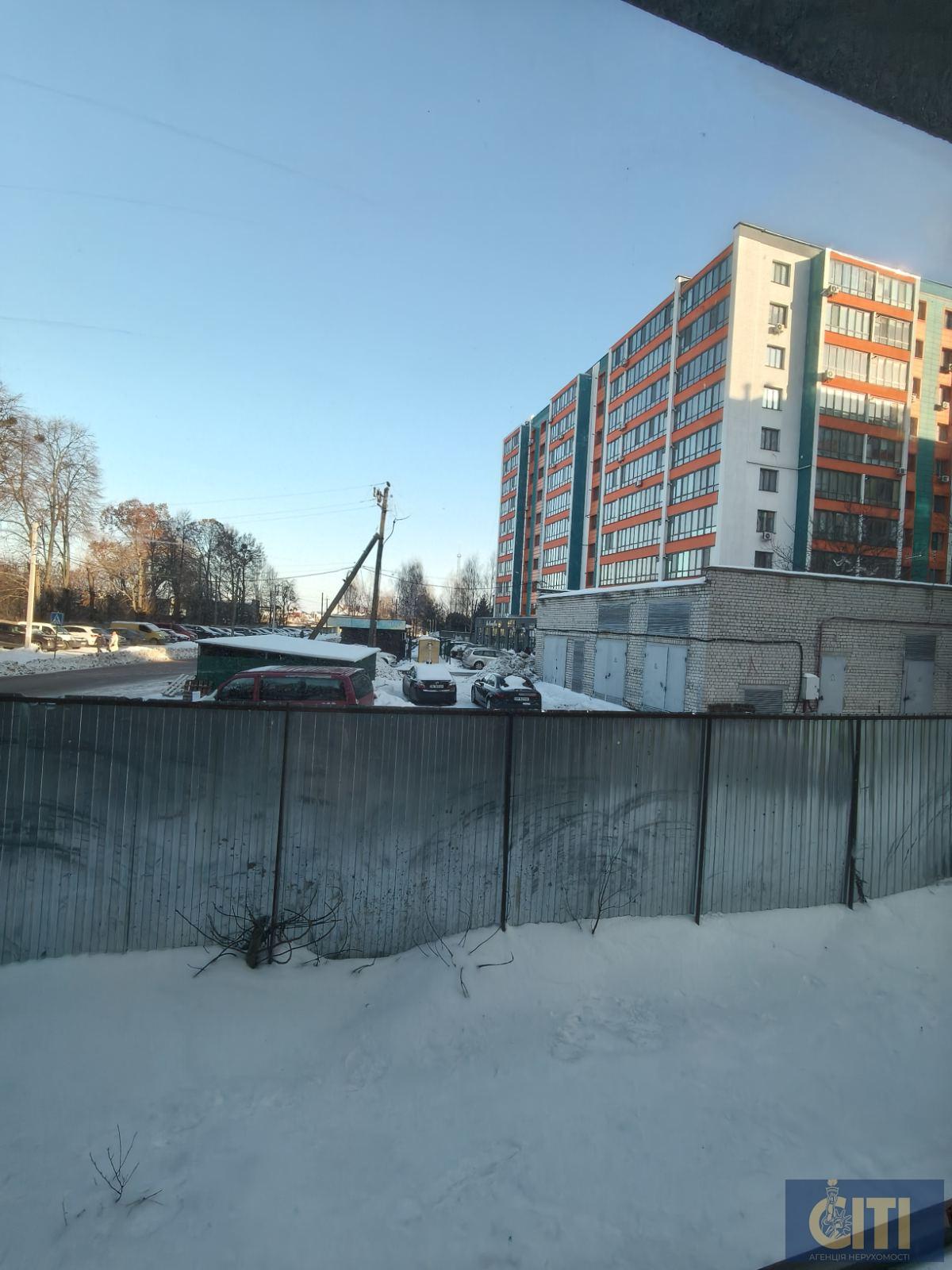 Продаж фасадного комерційного приміщення, 120 кв.м, район Малинського ринку