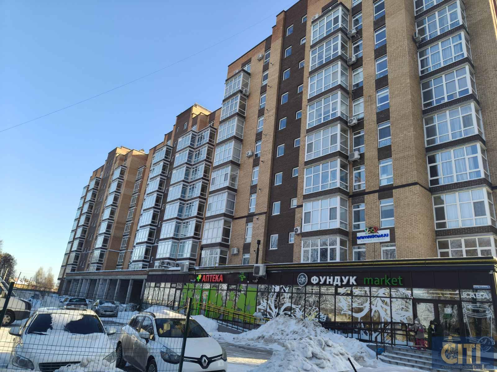 Продаж фасадного комерційного приміщення, 120 кв.м, район Малинського ринку