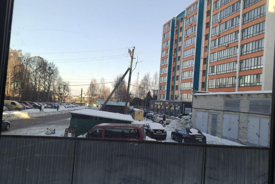 Продаж фасадного комерційного приміщення, 120 кв.м, район Малинського ринку