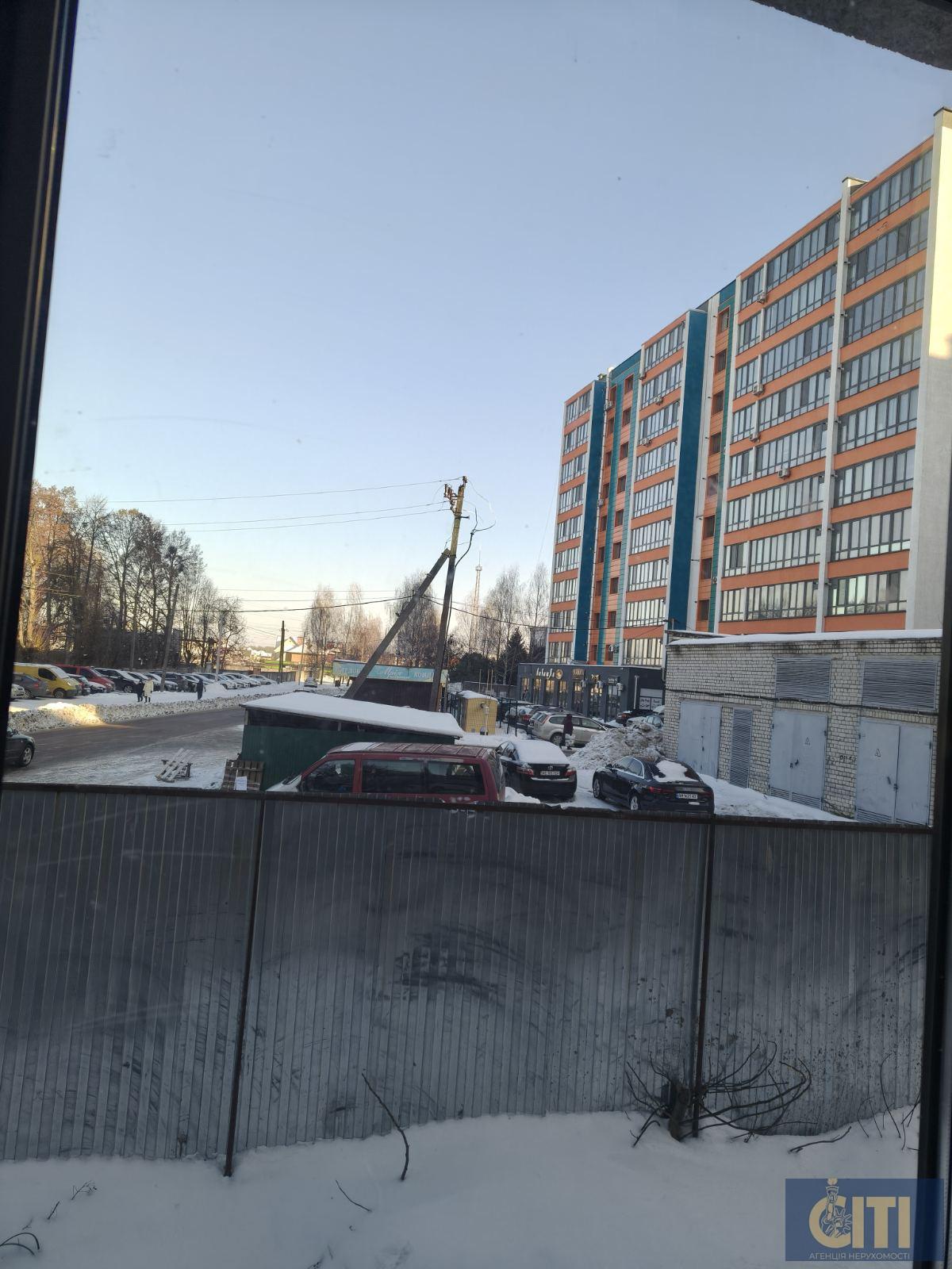 Продаж фасадного комерційного приміщення, 120 кв.м, район Малинського ринку