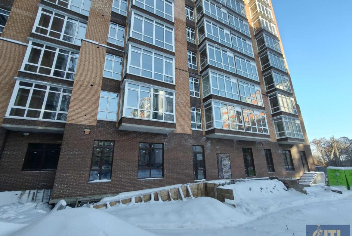 Продаж фасадного комерційного приміщення, 120 кв.м, район Малинського ринку