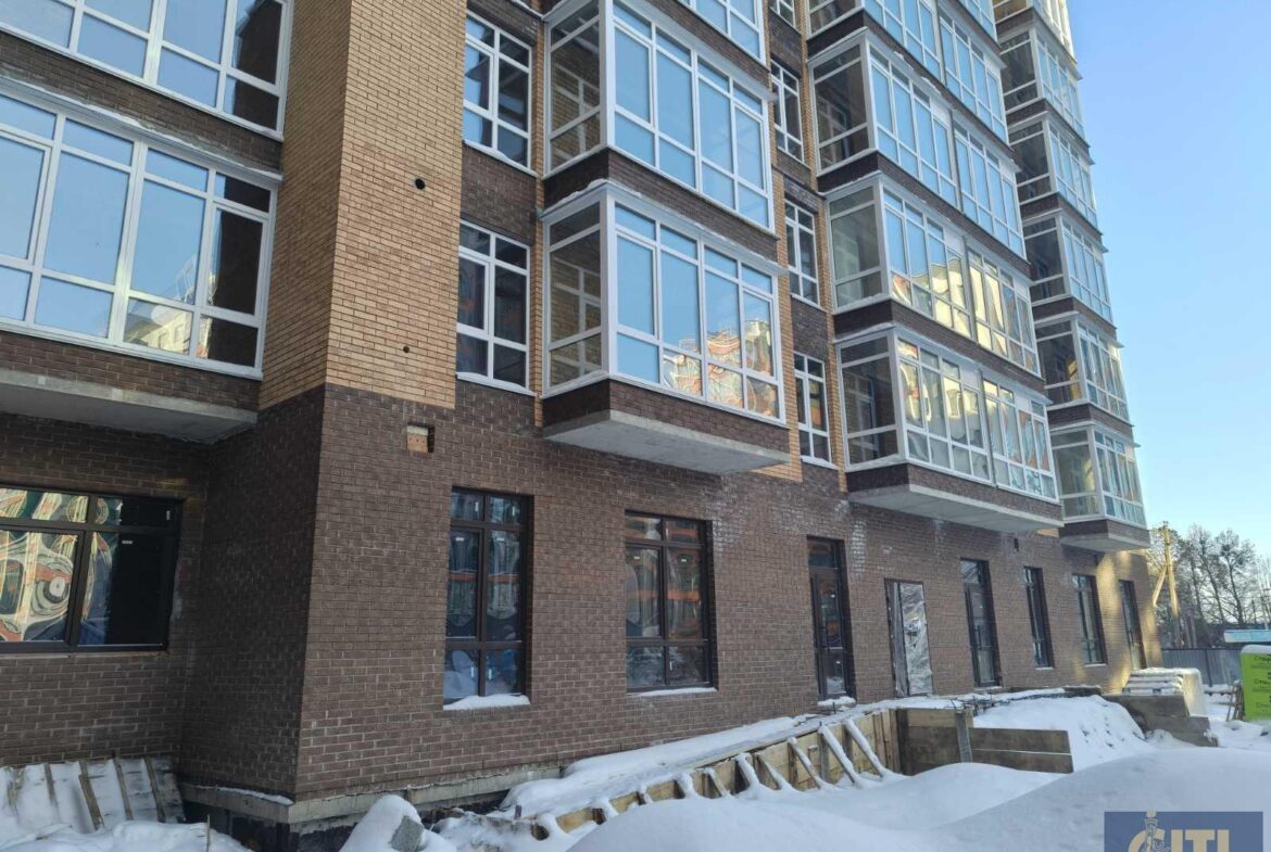 Продаж фасадного комерційного приміщення, 120 кв.м, район Малинського ринку