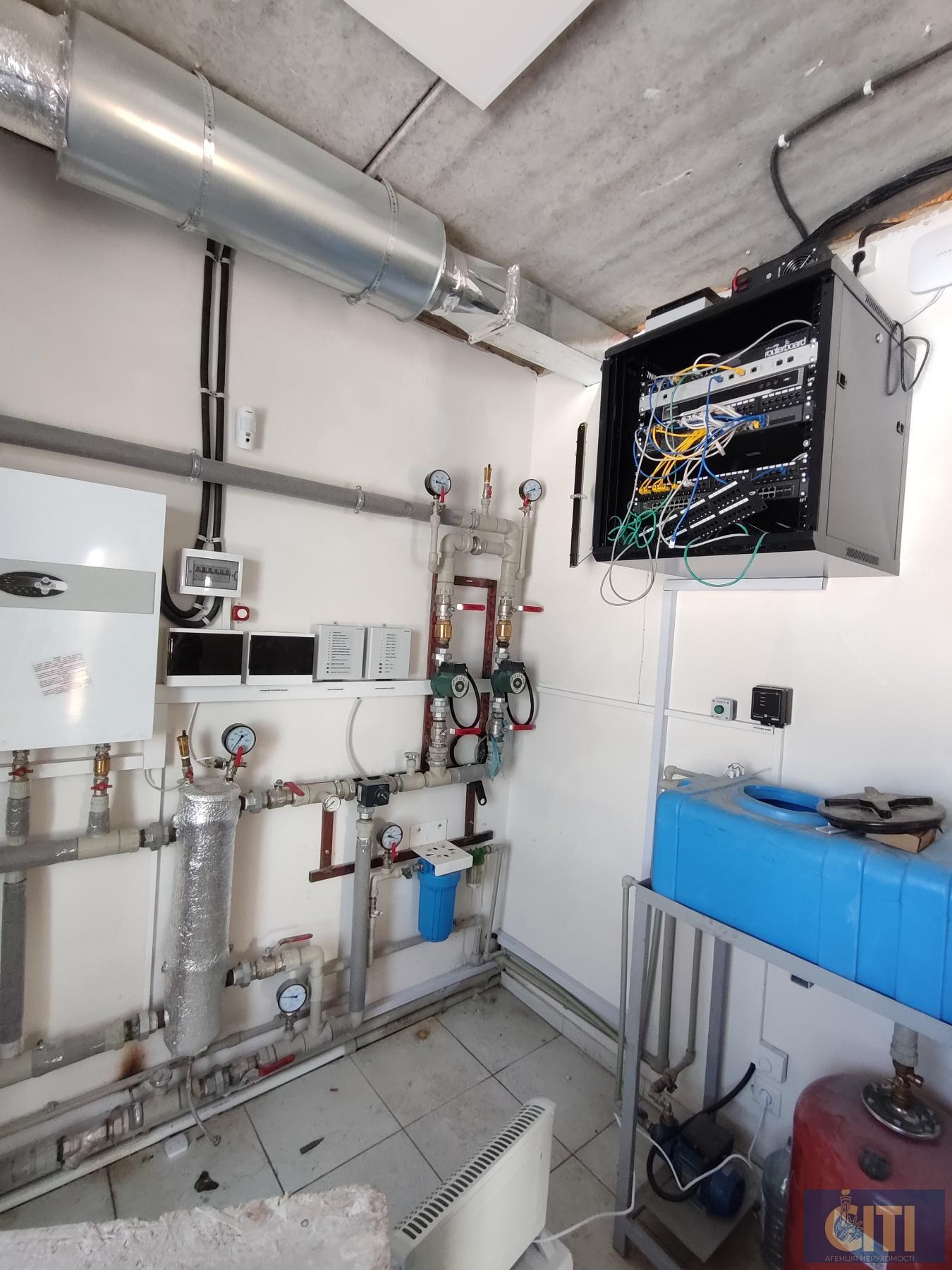 Оренда нежитлового приміщення 670 м², район Корбутівки