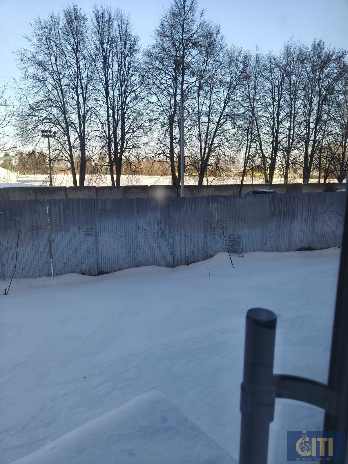 Продаж фасадного комерційного приміщення, 120 кв.м, район Малинського ринку