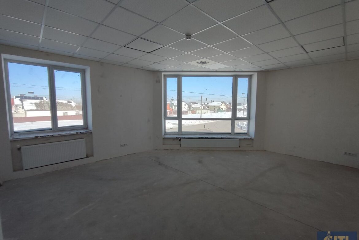 Оренда нежитлового приміщення 670 м², район Корбутівки