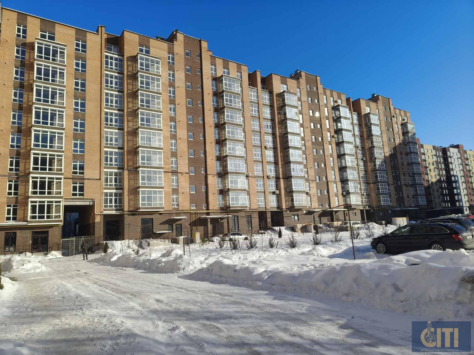 Продаж фасадного комерційного приміщення, 120 кв.м, район Малинського ринку