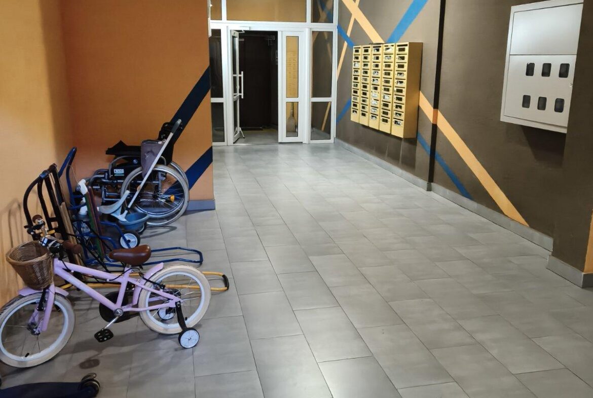 Продаж фасадного комерційного приміщення, 120 кв.м, район Малинського ринку