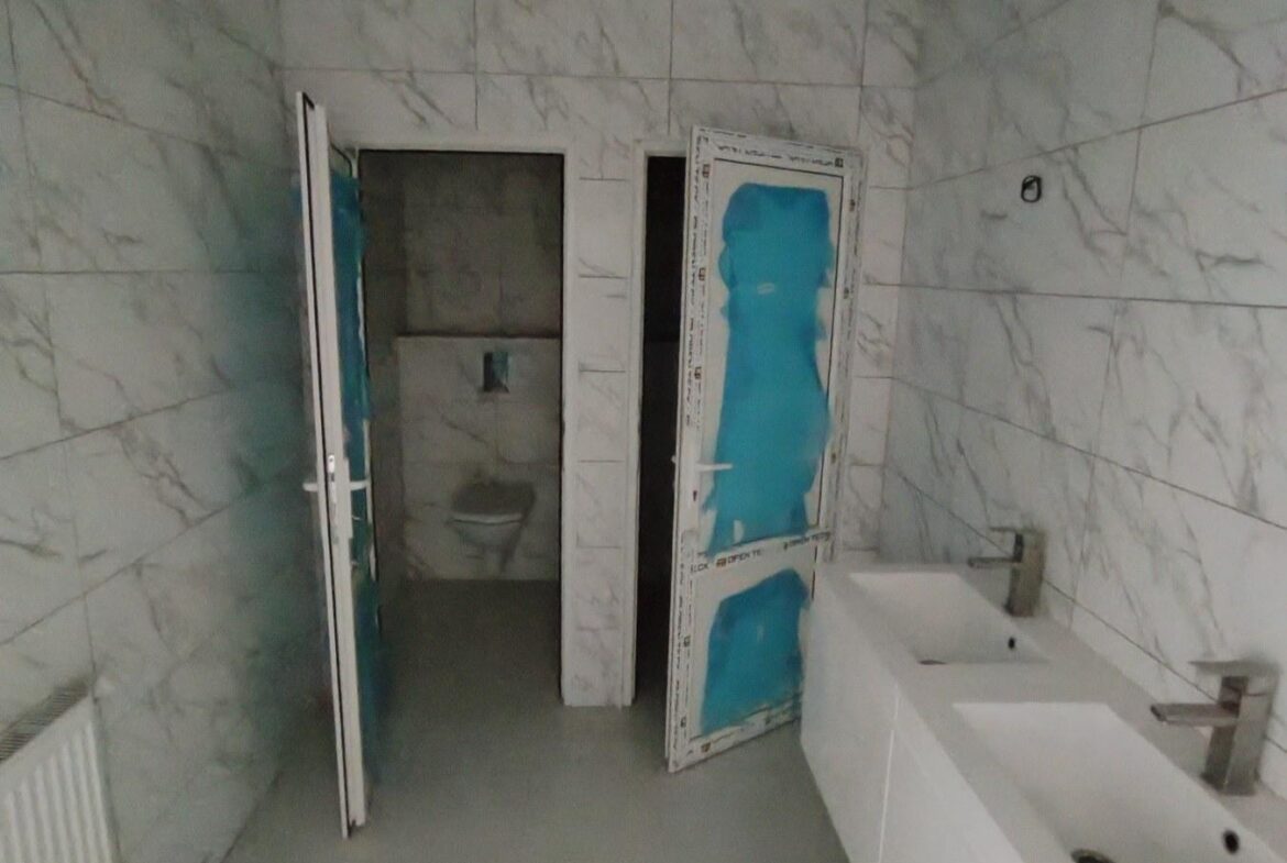 Оренда нежитлового приміщення 670 м², район Корбутівки