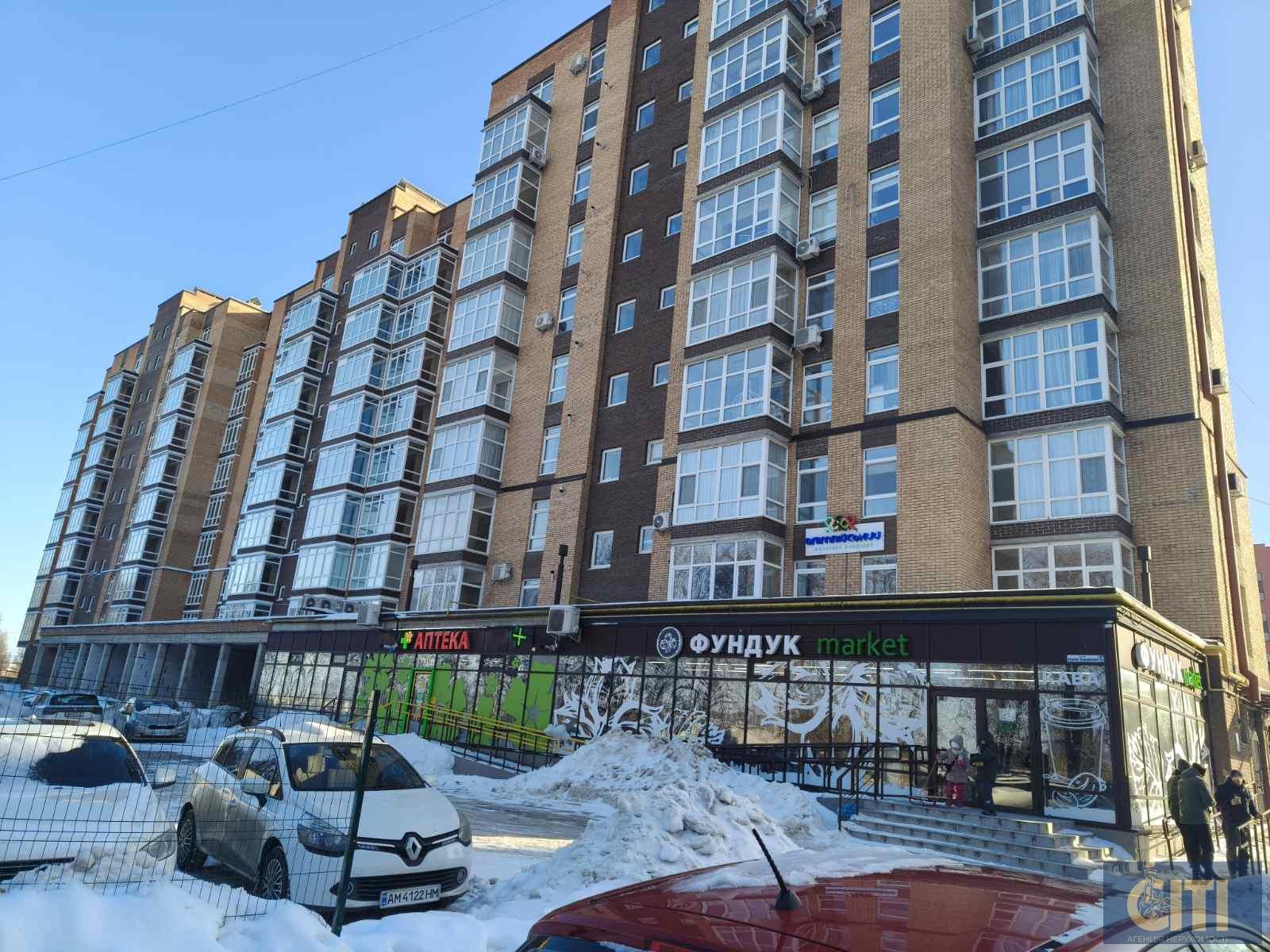 Продаж фасадного комерційного приміщення, 120 кв.м, район Малинського ринку