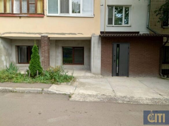 Продаж об’єкта під комерційну діяльність по вулиці Кибальчича, район «Польова», 63 м²